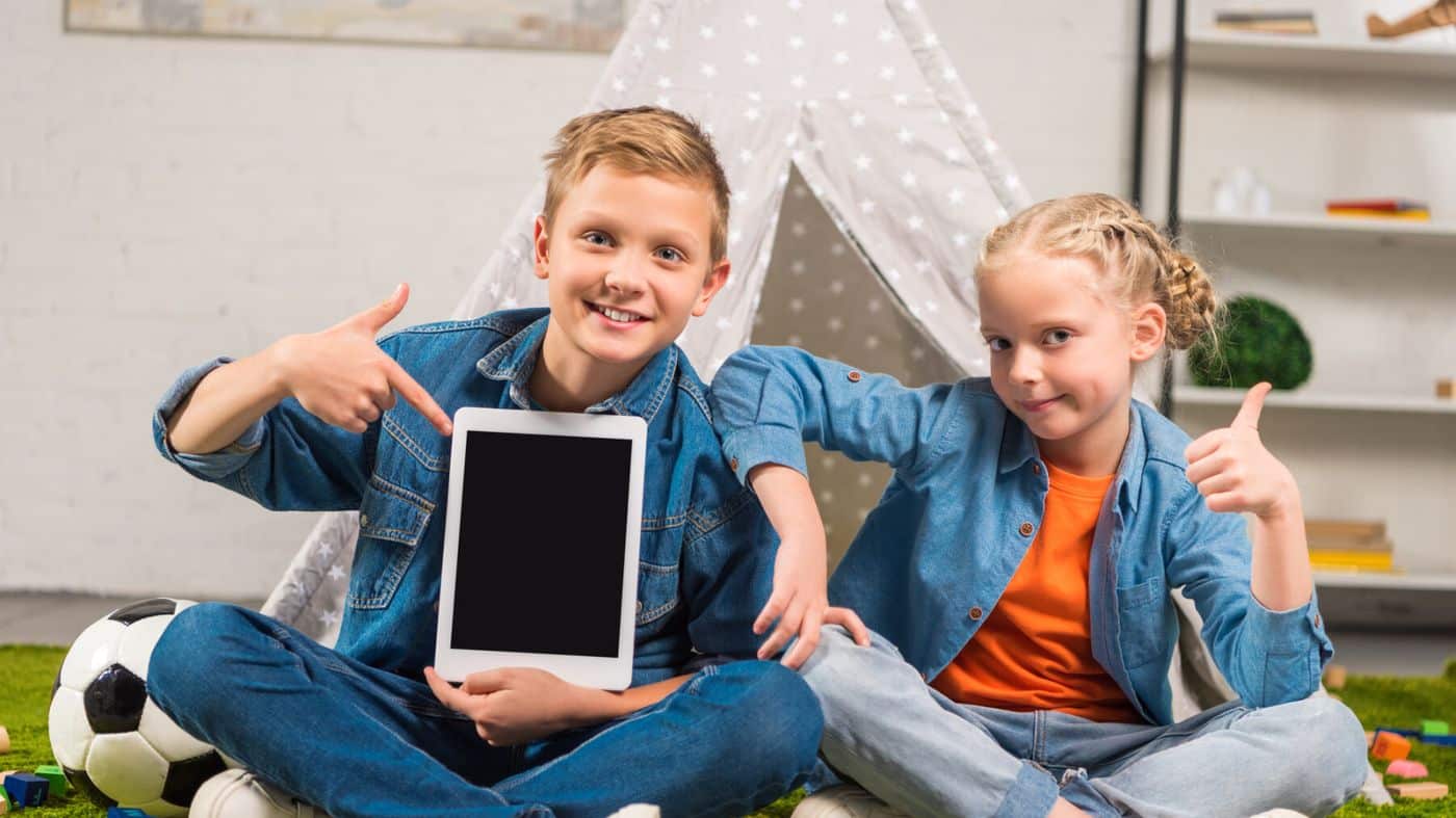 Comment gérer les écrans avec les enfants de moins de 12 ans ?